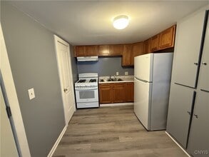 127 1/2 Matty Ave in Syracuse, NY - Building Photo - Building Photo