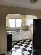 877 Farmington Ave in West Hartford, CT - Building Photo - Building Photo