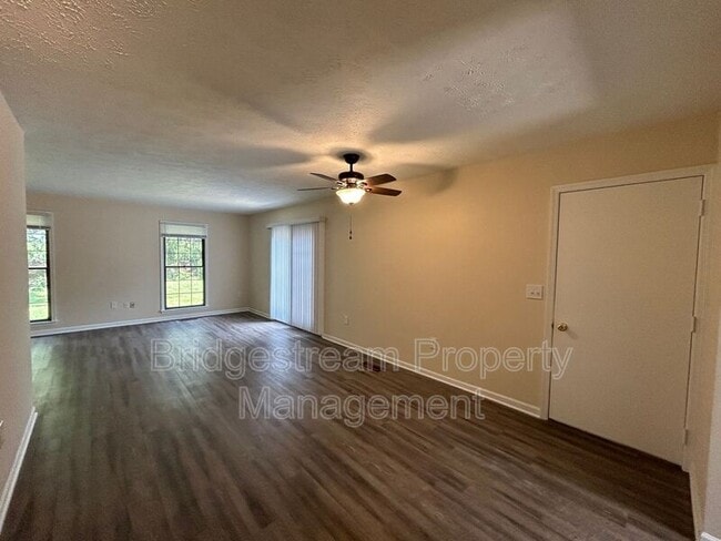 1133 Katie Cir in Beavercreek, OH - Building Photo - Building Photo