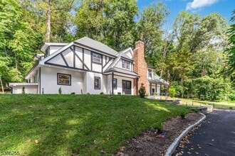 9 Jones Dr in Morristown, NJ - Building Photo - Building Photo