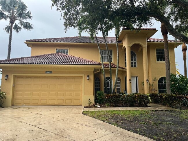 property at 207 Banyanwood Pt