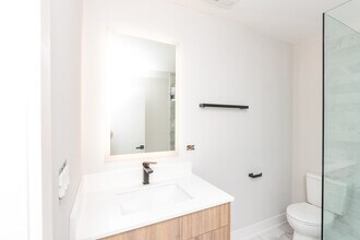 1907 S Racine Ave, Unit # 4 F in Chicago, IL - Building Photo - Building Photo