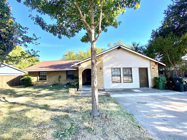 350 Brookview Dr in Garland, TX - Foto de edificio