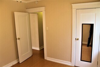 323 W Glenoaks Blvd in Glendale, CA - Building Photo - Building Photo