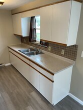 2716 Alder Creek Dr S, Unit 2 in North Tonawanda, NY - Building Photo - Building Photo