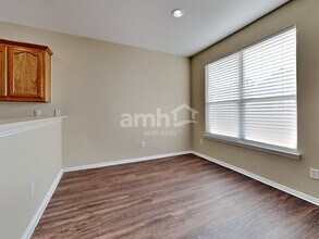 11932 Brown Fox Dr in Fort Worth, TX - Building Photo - Building Photo