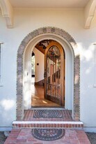 850 Edgewood Rd in Redwood City, CA - Building Photo