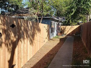 1512 Pennsylvania Ave in Austin, TX - Building Photo - Building Photo