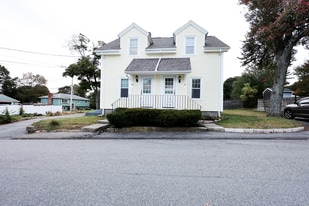 30 Sheppard Ave in Braintree, MA - Building Photo