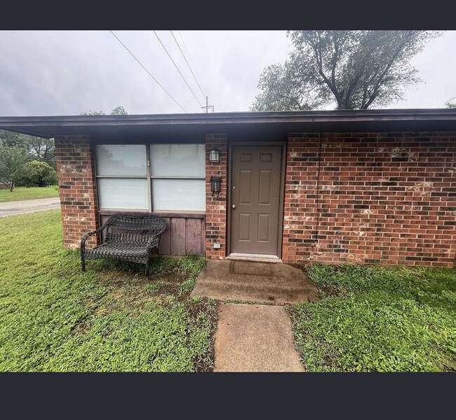 property at 1302 N 13th St