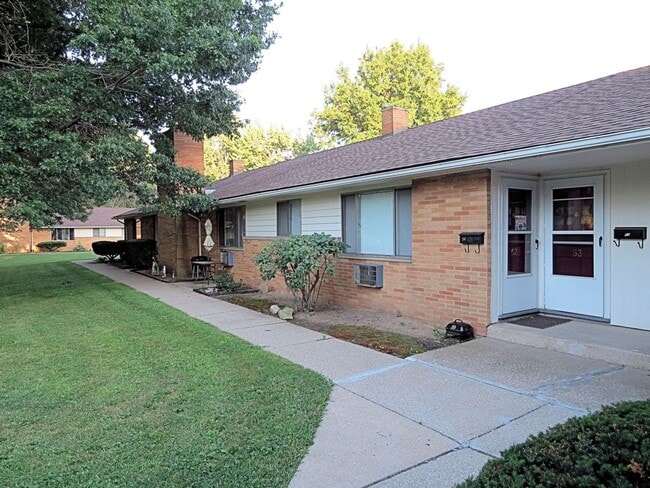 Mayberry Ranch Apartments in Parma, OH - Foto de edificio - Interior Photo