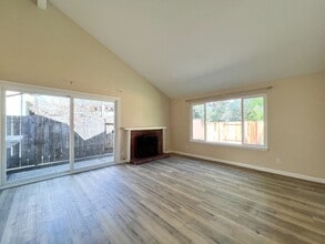 4412 Moffitt Dr in Napa, CA - Building Photo - Building Photo