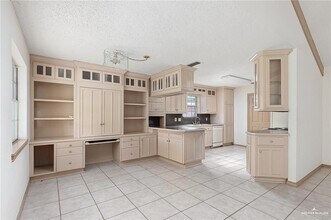 6508 N 16th St in McAllen, TX - Building Photo - Building Photo