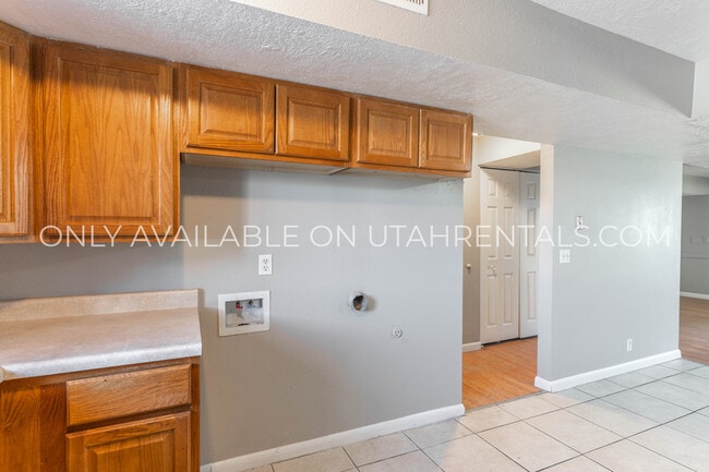 4420 W 4420 S in Salt Lake City, UT - Building Photo - Building Photo