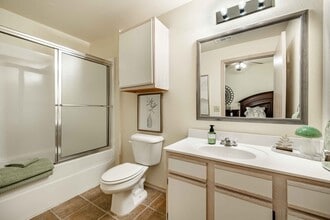 The Fairways at Derby in Derby, KS - Foto de edificio - Interior Photo