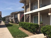 Langham Creek Apartments in Houston, TX - Foto de edificio - Building Photo