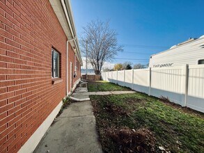 2490 W 7800 S in West Jordan, UT - Building Photo - Building Photo