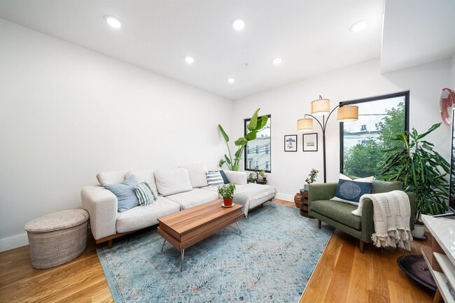 property at 22 Lincoln St
