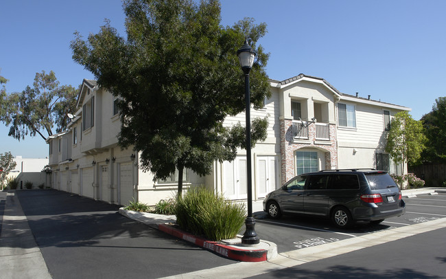 4178 Glenwood Ter in Union City, CA - Foto de edificio - Building Photo