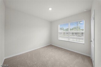 4080 Peaceful River Ln in Ft. Myers, FL - Building Photo - Building Photo
