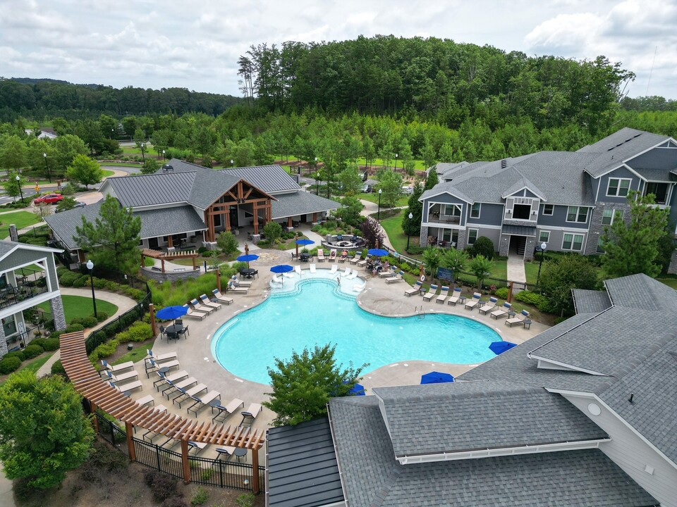 The Crest at Laurel Canyon in Canton, GA - Foto de edificio