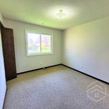 28 Trottier Dr in Tillsonburg, ON - Building Photo - Building Photo