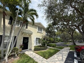 947 Kokomo Key Ln in Delray Beach, FL - Building Photo - Building Photo
