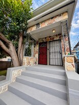 3201-3203 West St in Oakland, CA - Building Photo