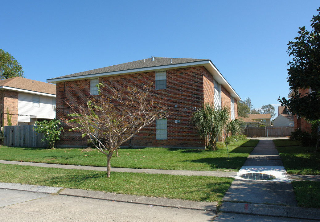 3680 Martinique Ave in Kenner, LA - Building Photo