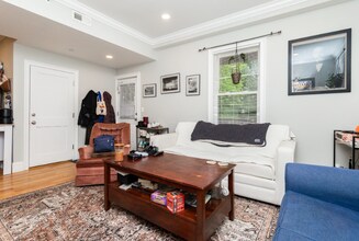 279 Concord Ave, Unit 1 in Cambridge, MA - Building Photo - Building Photo