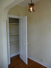 435 1/2 N Sierra Bonita Ave, Unit 435.5 in Los Angeles, CA - Building Photo - Building Photo