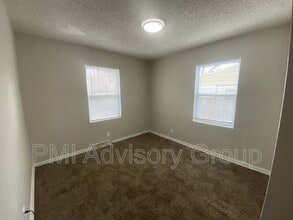 409 SE 34th St in Topeka, KS - Building Photo - Building Photo