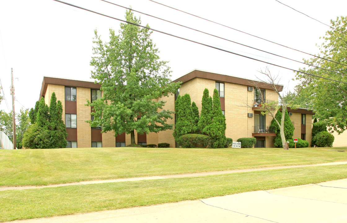 Maple Park Terrace in Maple Heights, OH - Building Photo