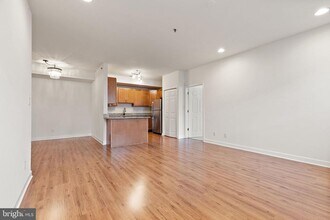 1706 Shallcross Ave in Wilmington, DE - Foto de edificio - Building Photo