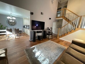 5486 Colony Field Dr in San Jose, CA - Foto de edificio - Building Photo