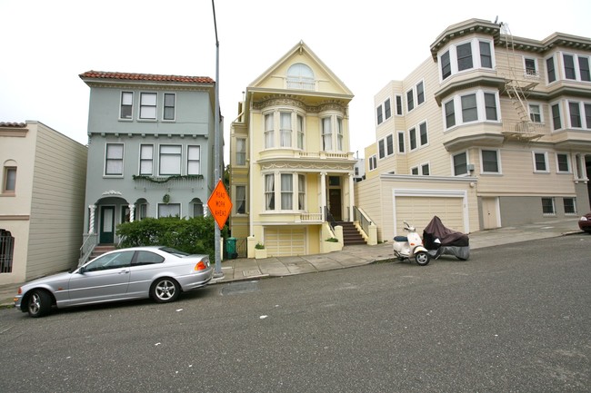 1232-1234 Chestnut St in San Francisco, CA - Building Photo - Building Photo