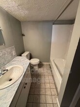 1215 N Columbus St in Lancaster, OH - Building Photo - Building Photo
