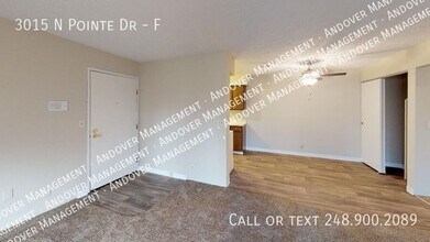 3015 N Pointe Dr in Jackson, MI - Building Photo - Building Photo