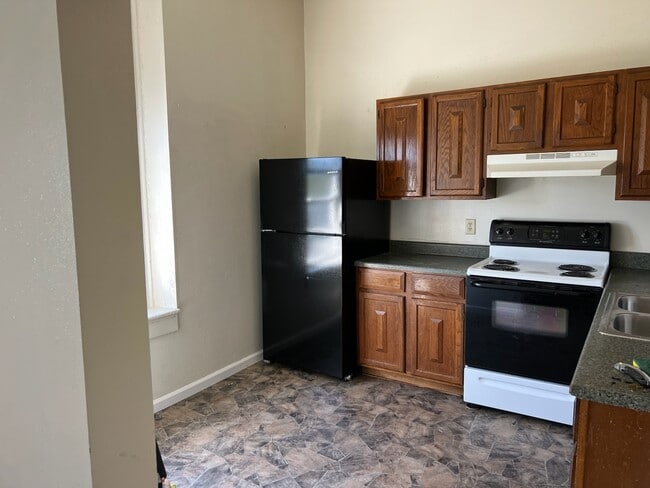 property at 207 E Wate St