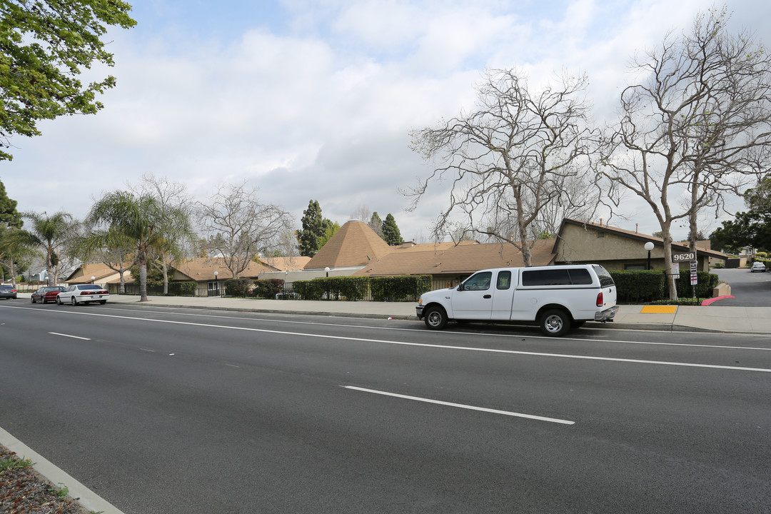 Gregory Gardens Apartments in Ventura, CA - Foto de edificio