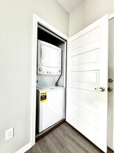 3012 W Kenwood St, Unit 2 in Edinburg, TX - Building Photo - Building Photo