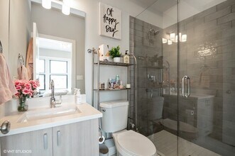 3550 N Racine Ave in Chicago, IL - Building Photo - Building Photo