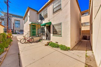 970 Yale St in Los Angeles, CA - Foto de edificio - Building Photo