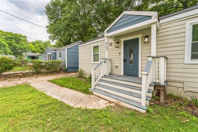 property at 647 Robert St NW