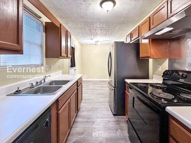 9151 Clubhouse Dr in Riverdale, GA - Building Photo - Building Photo