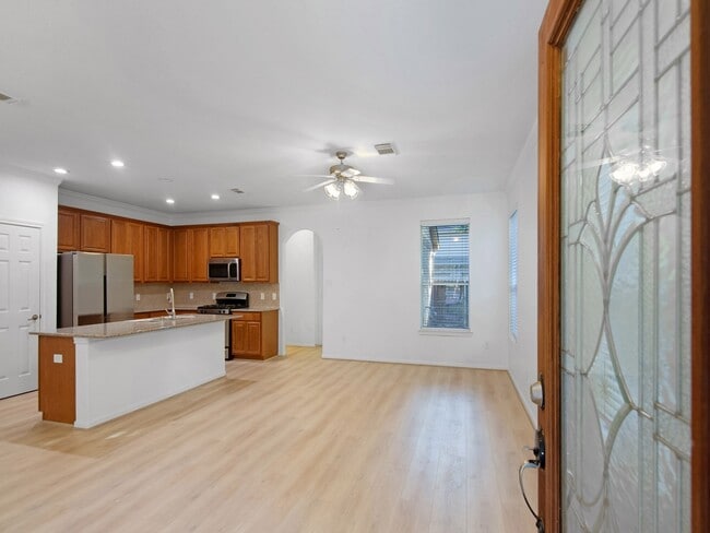22 Pine Needle Pl
