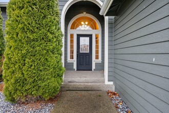 1504 Daffodil Ave NE in Orting, WA - Building Photo - Building Photo