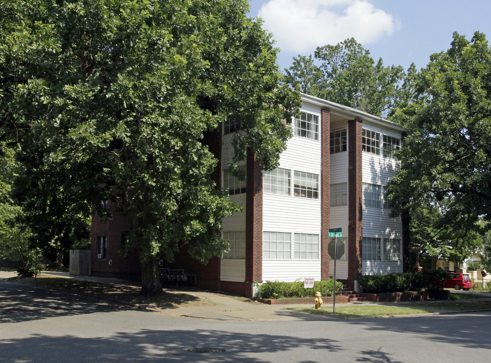 1701 S St Louis Ave in Tulsa, OK - Foto de edificio