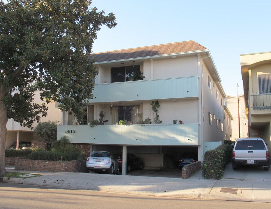 1419 S Saltair Ave in Los Angeles, CA - Building Photo