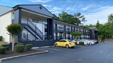 Brooklyn Yard in Tallahassee, FL - Foto de edificio - Building Photo